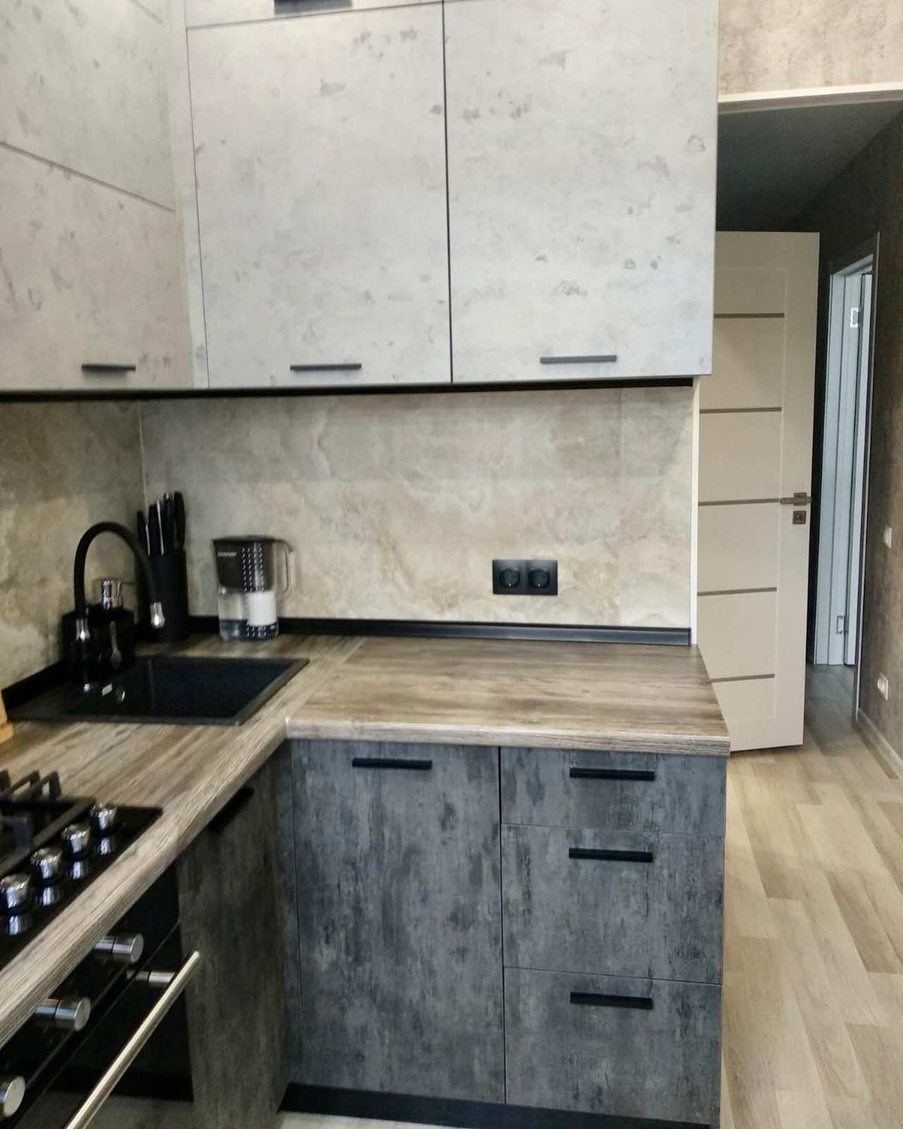 72360511-3C9D-457A-97D6-5F70F8C2C5CC