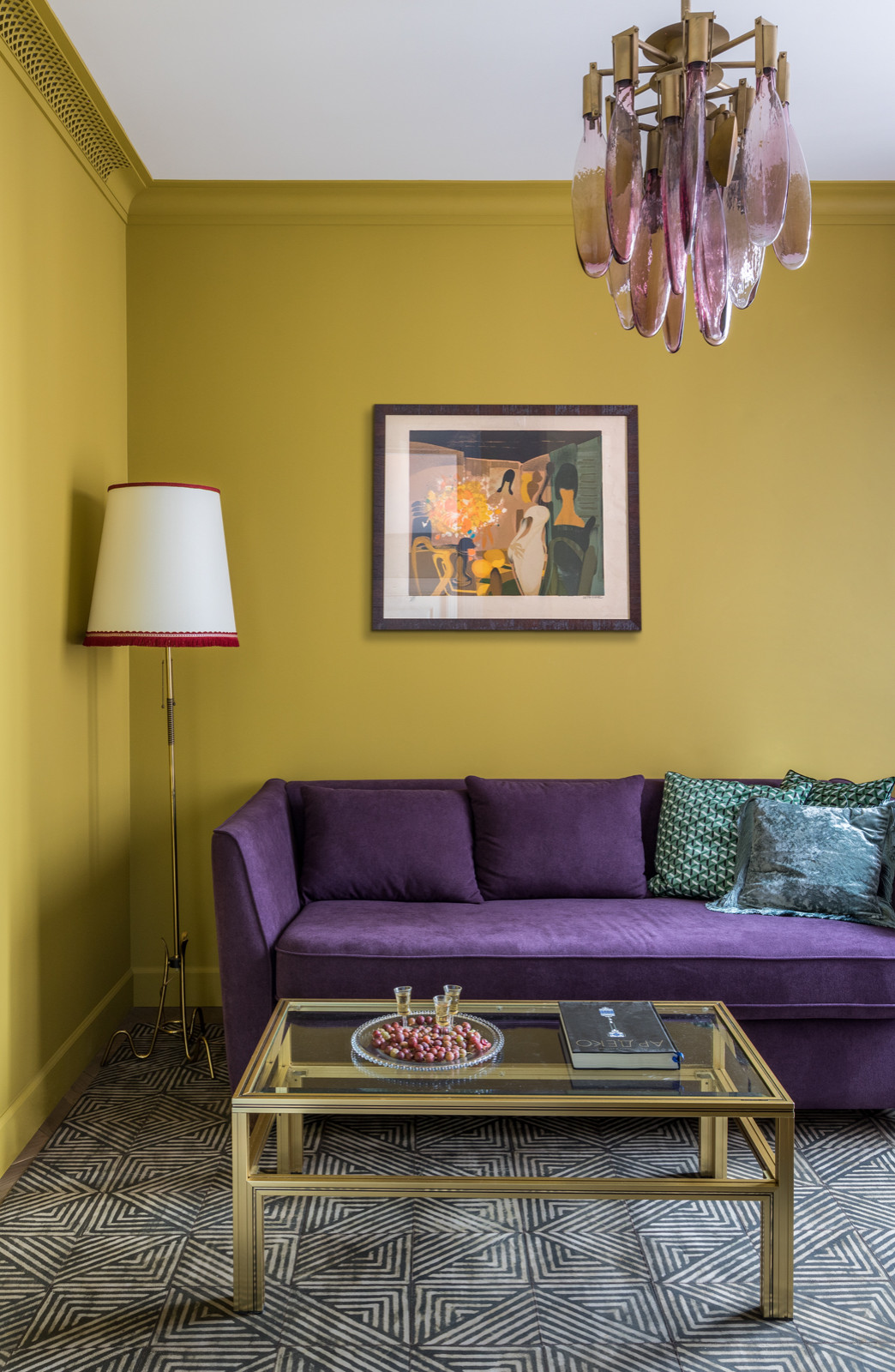 Квартира с антикварной мебелью по проекту Аллы Шумейко