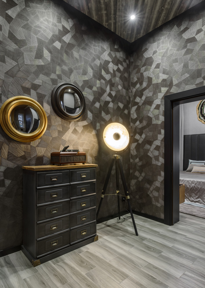 Прихожая брутального гостевого дома