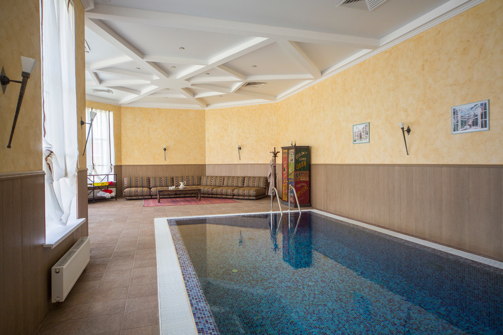 Дом на берегу реки