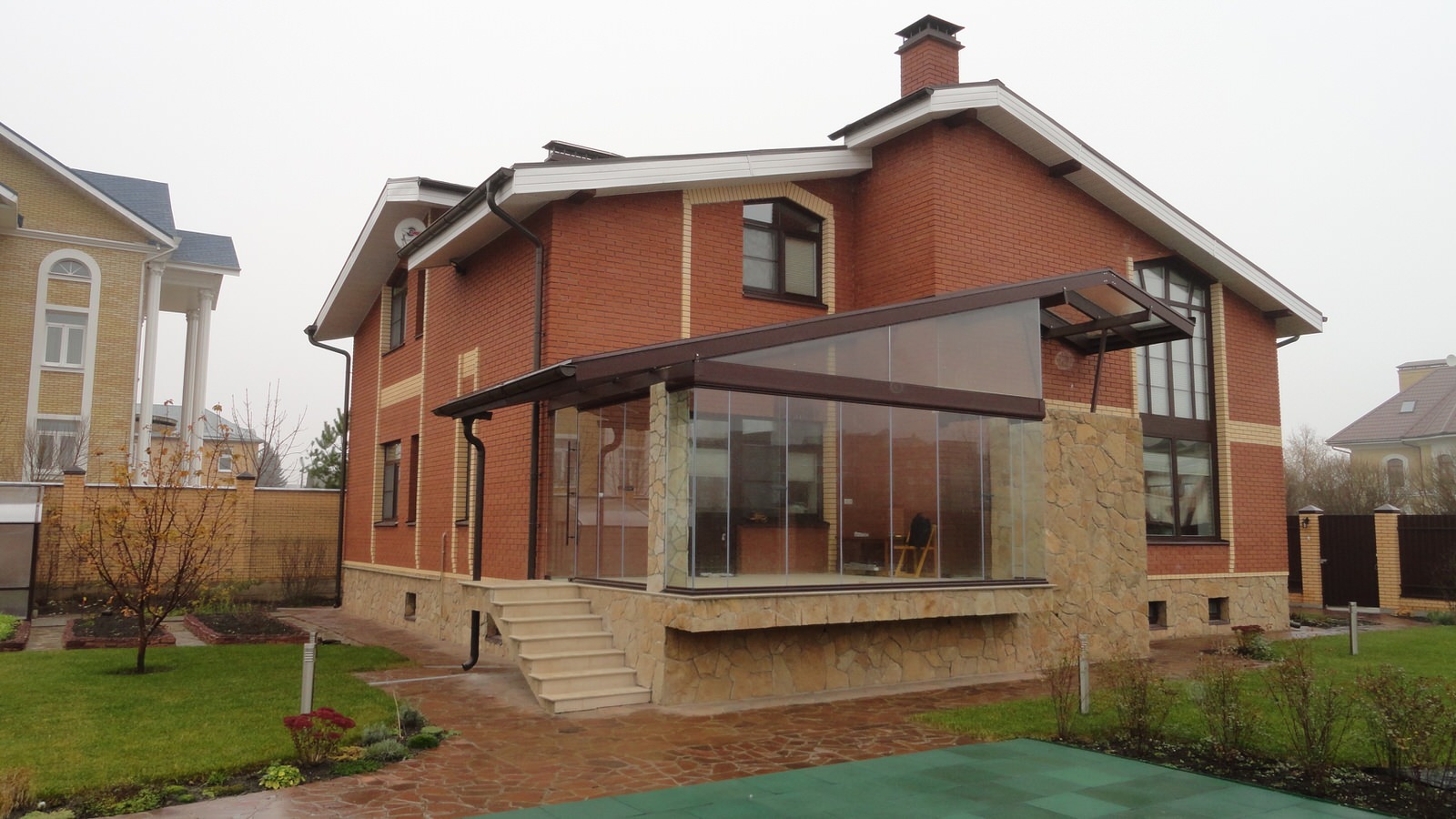 Стеклянный навес. Черноголовка