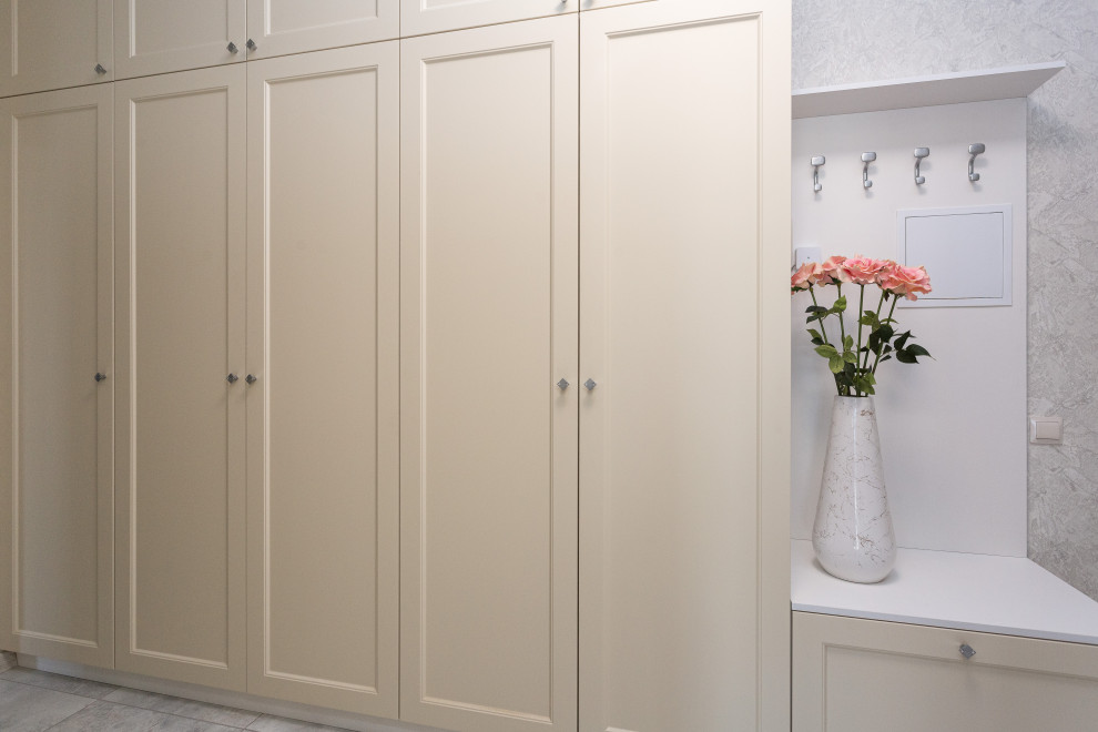 Прихожая в стиле современная классика