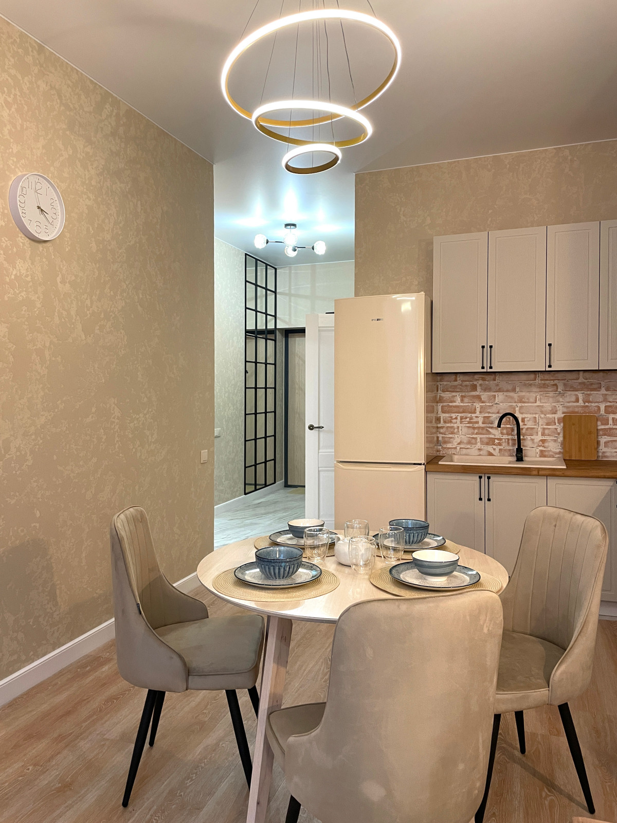 Сказка странствий. Дизайн евро-двухкомнатной квартиры.