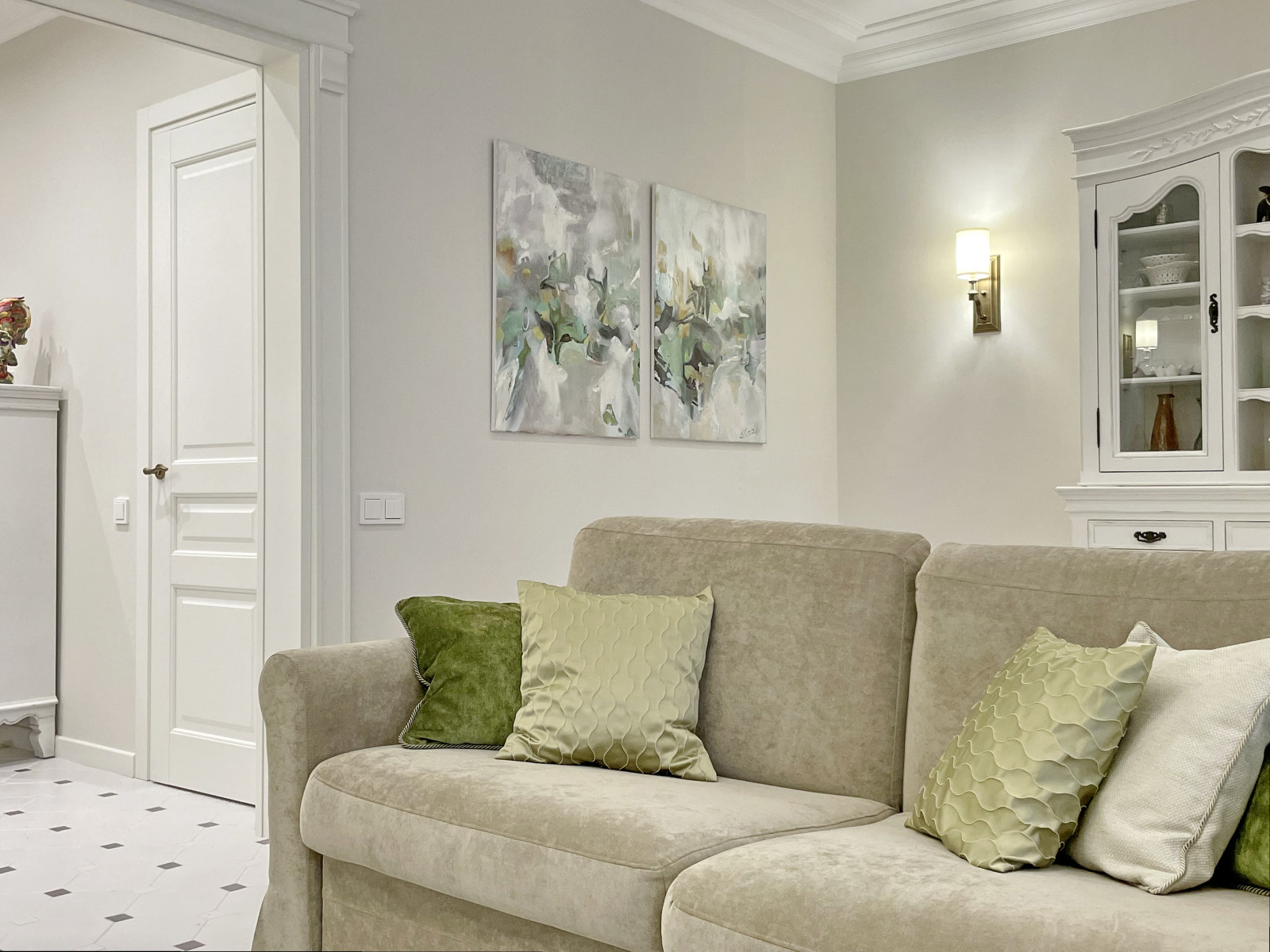 Обложка проекта: "Колониальный фасон". Интерьер таунхауса в КП "Петровский". МО