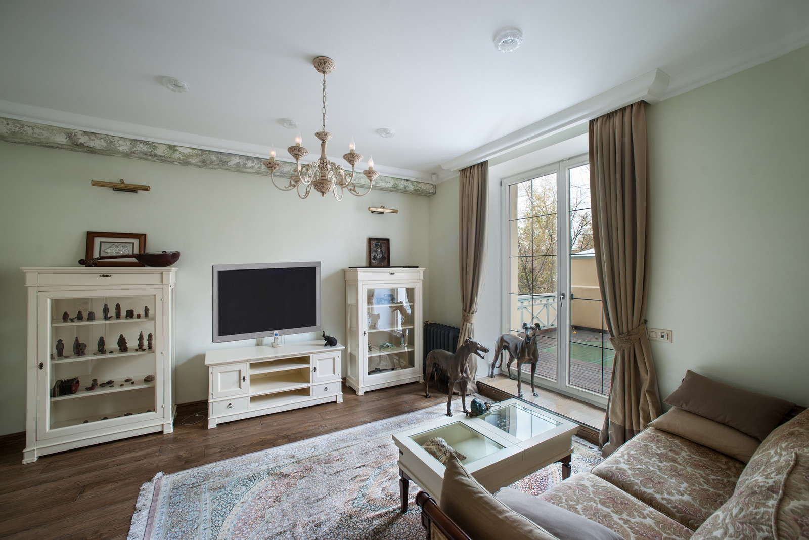 Квартира в доме на набережной