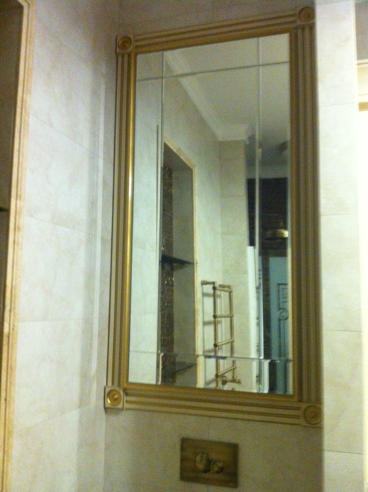 Гардероб и ванная комната.