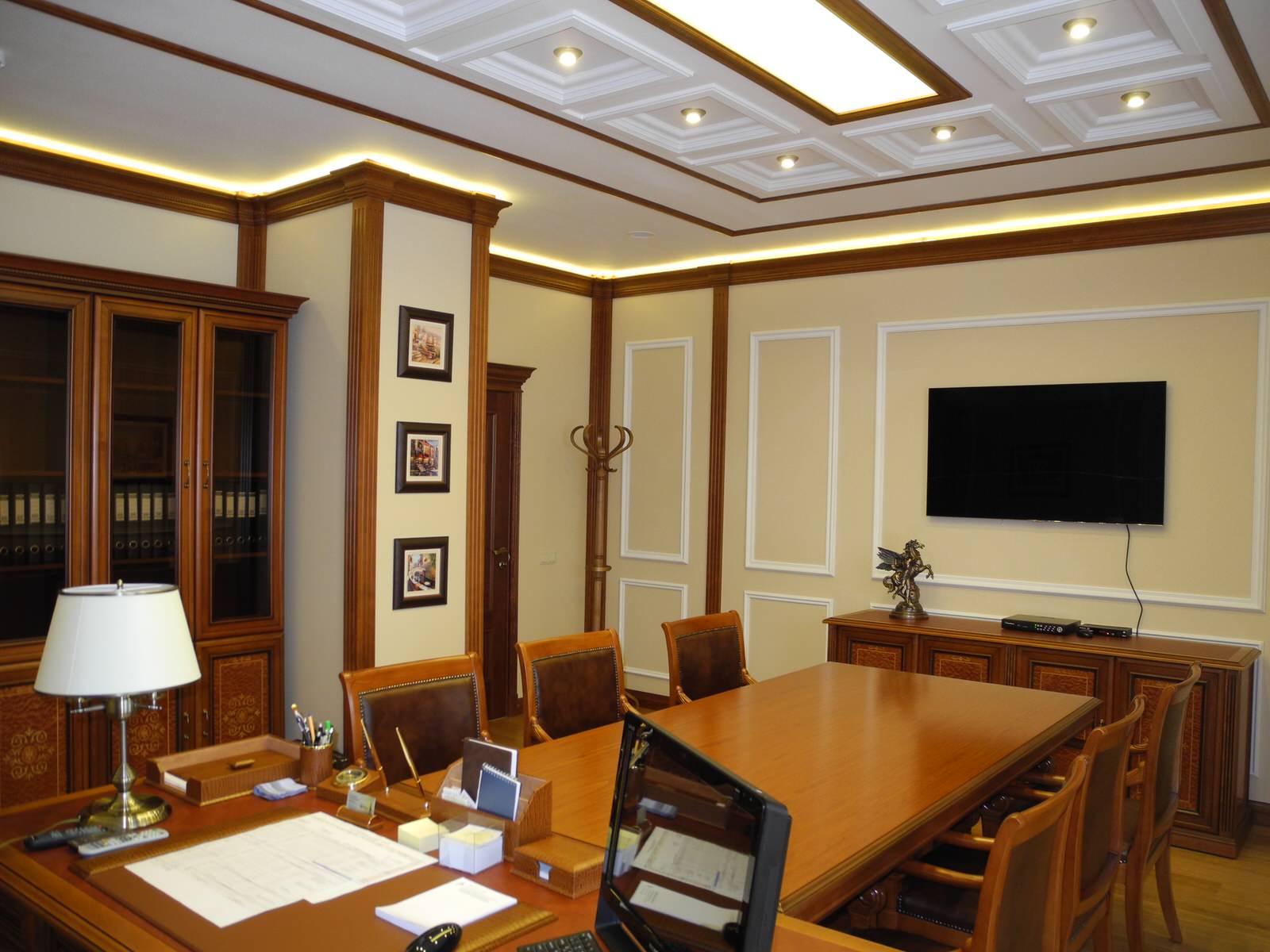 Кабинет в классическом стиле