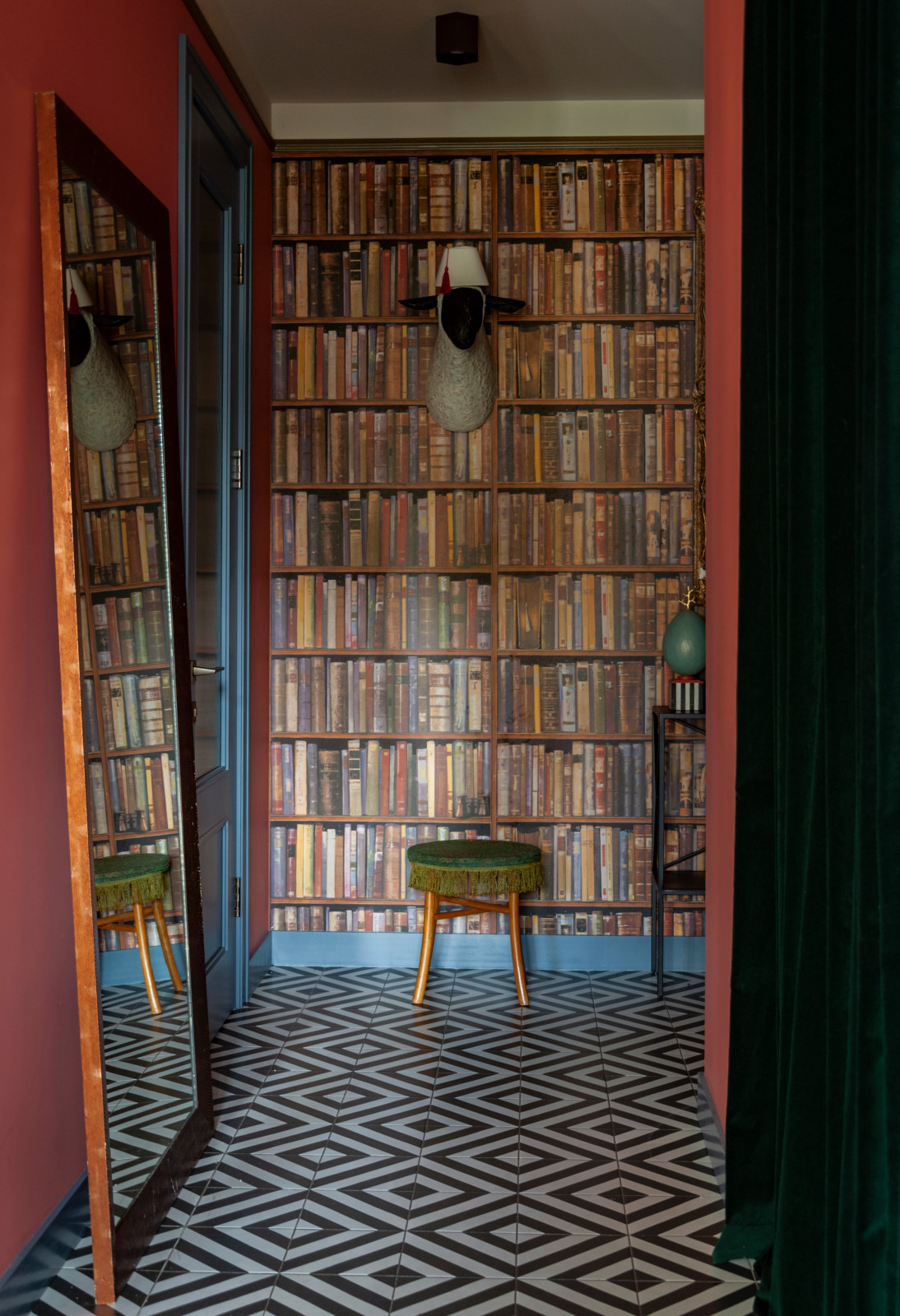 Обложка проекта: Bestiary