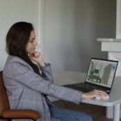 Яна Меглицкая