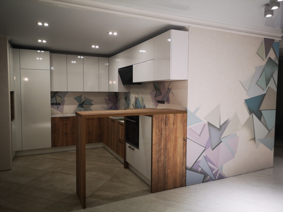 Квартира - вид на  кухню (фото)