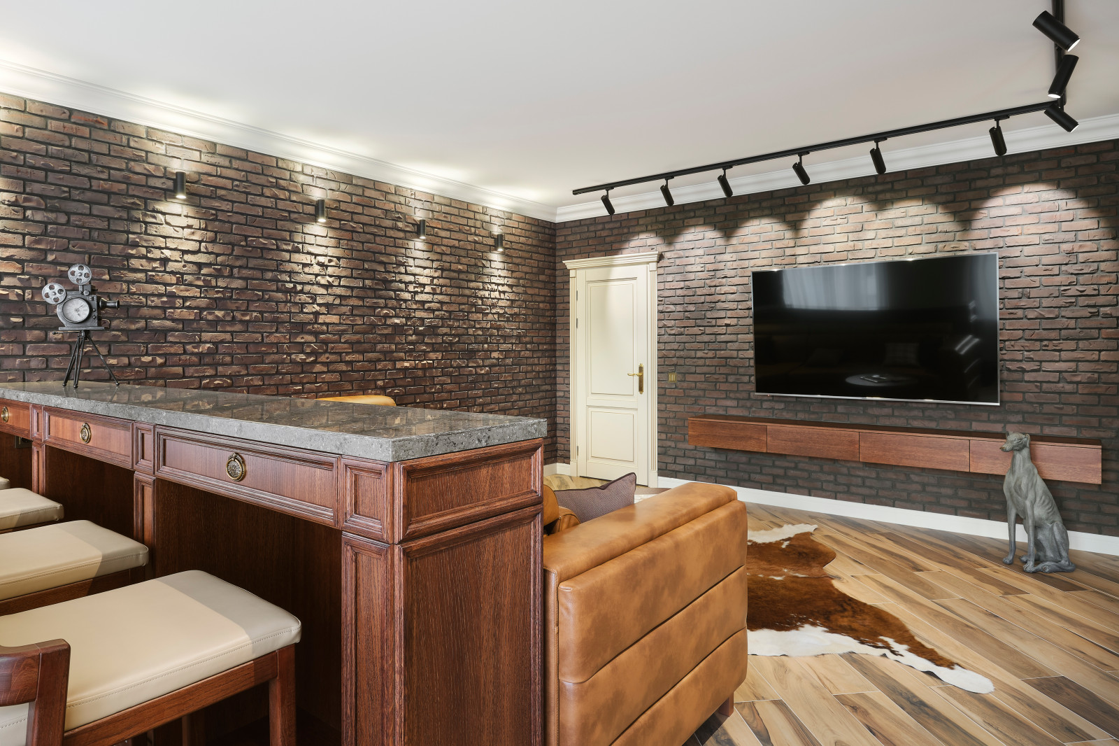 Квартира на ул. Мельникайте 173 м2