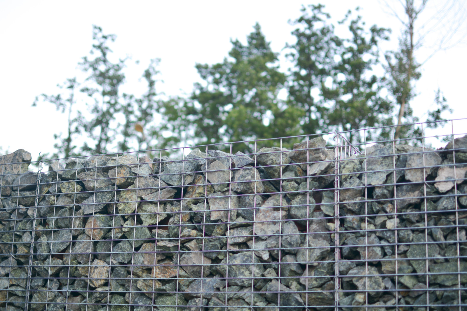 Забор из габиона