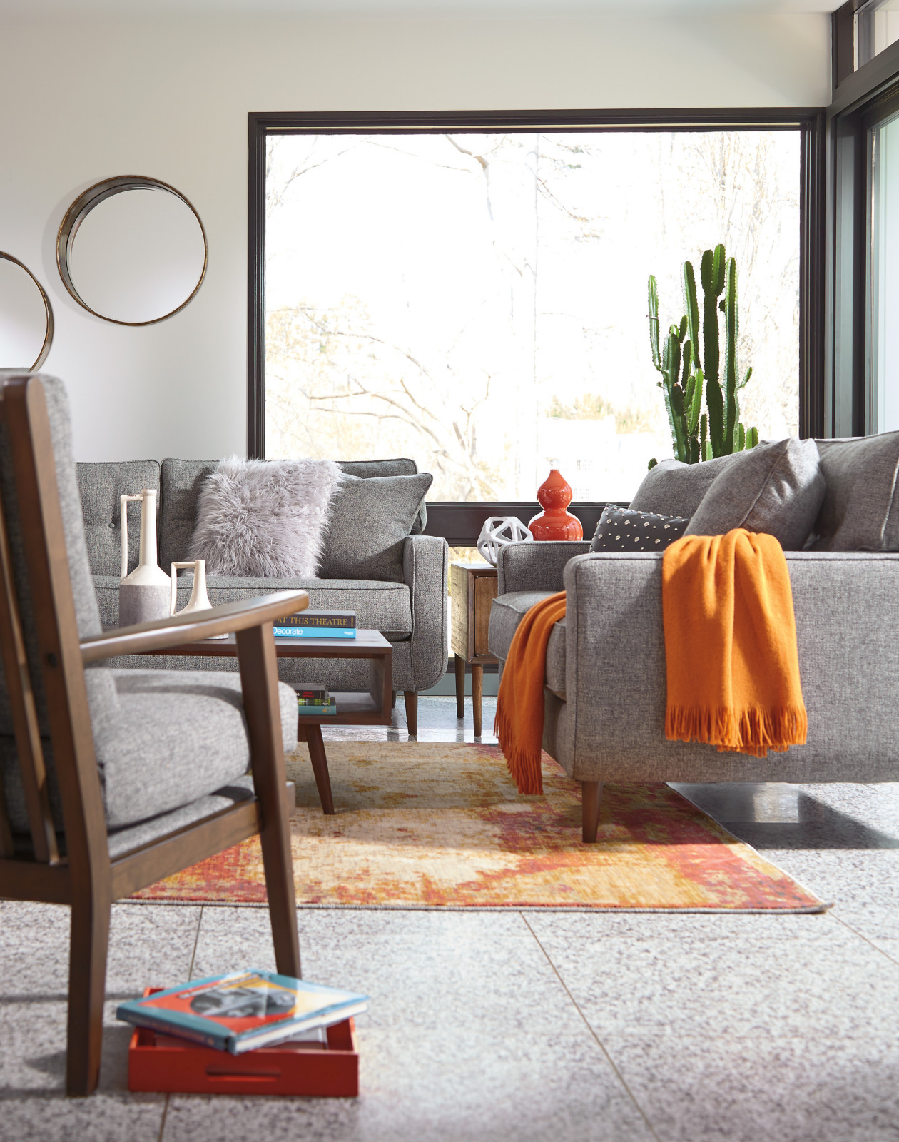 Диваны и кресла