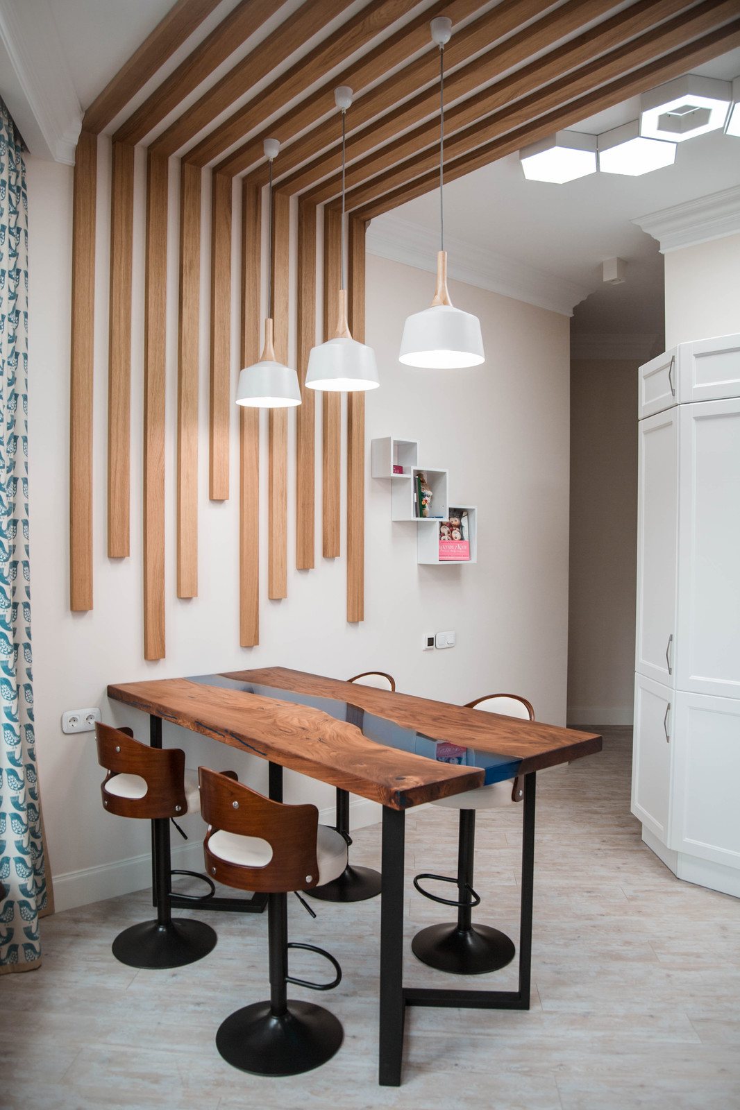 Стол-река Новогорск