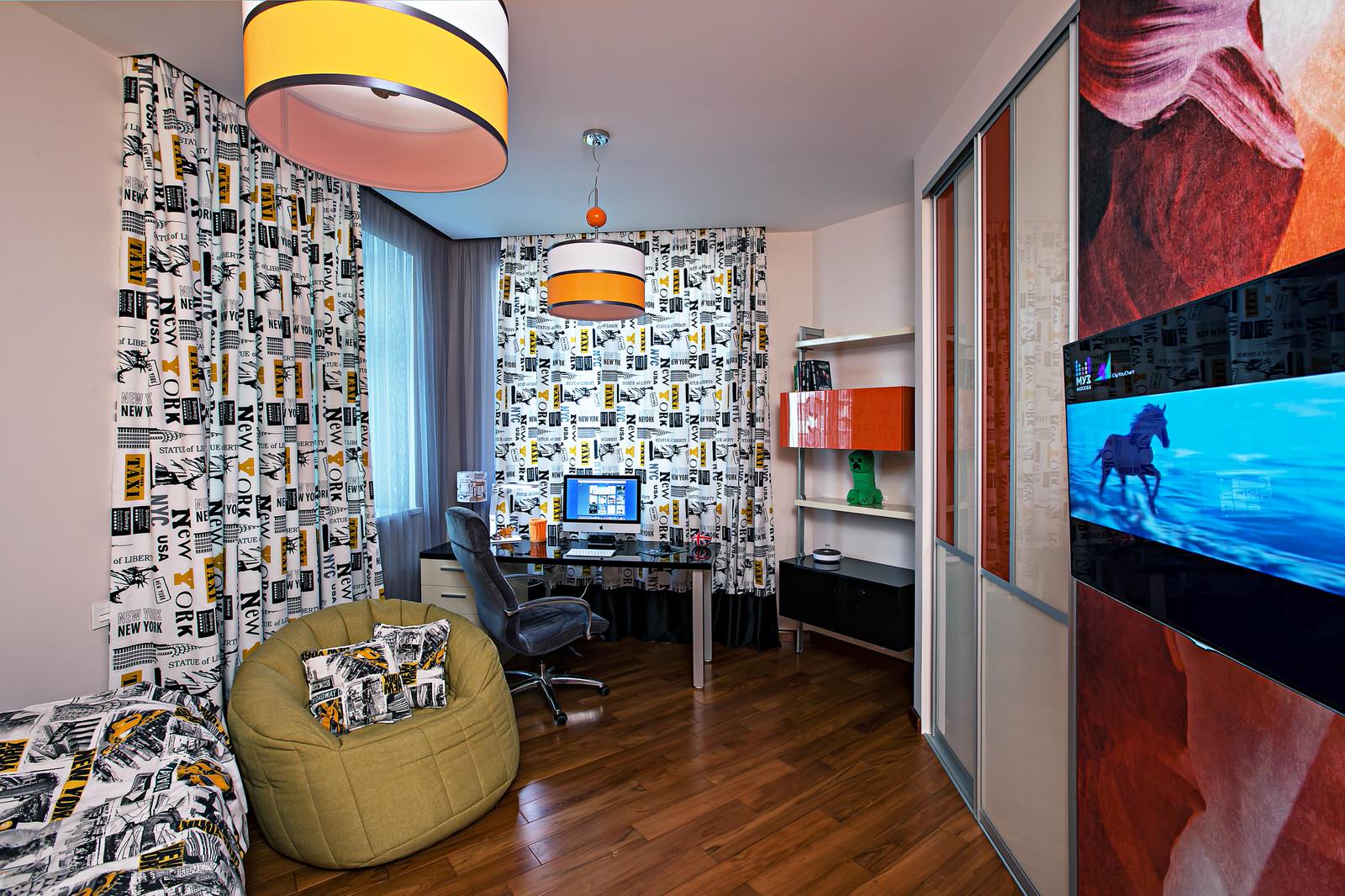 Обложка проекта: Жизнь в ярких цветах