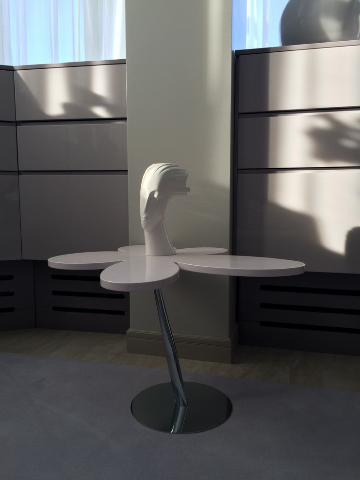 Шкафы на балконе