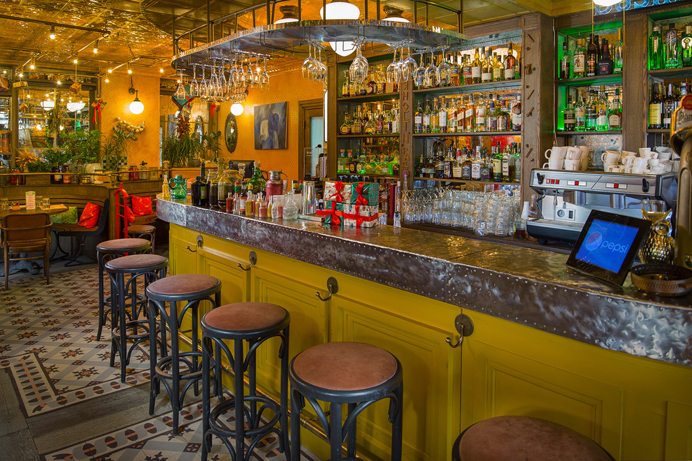 Интерьер ресторана Пряности и радости на Цветном