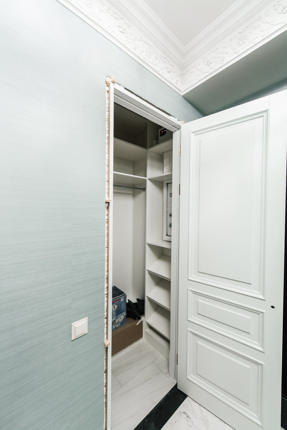 Обложка проекта: Двухкомнатная квартира по дизайн-проекту