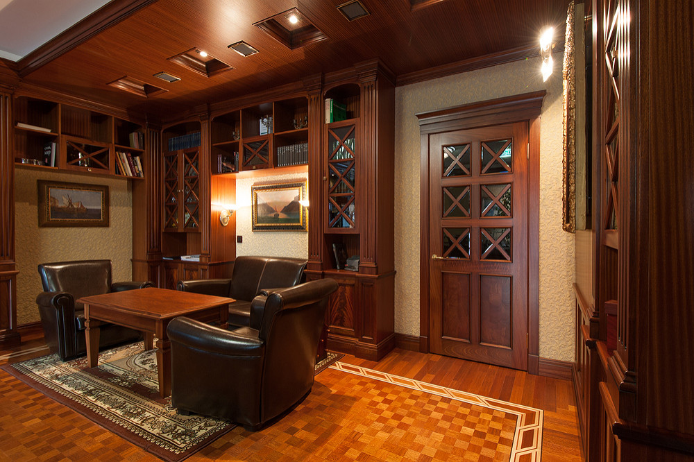 Кабинет из красного дерева