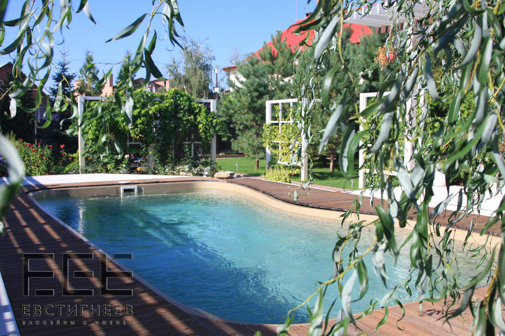 Обложка проекта: Композитные бассейны Compass Pools (Made by Evstigneev)