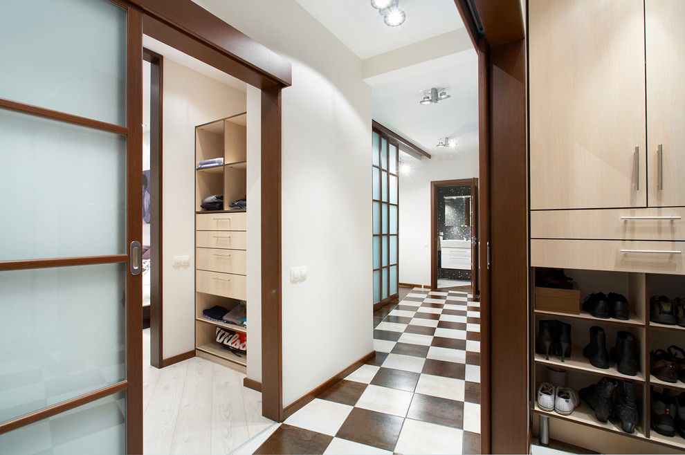 "С оттенком капучино"