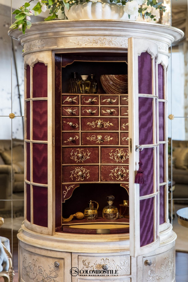 Sandra Rossi Collection