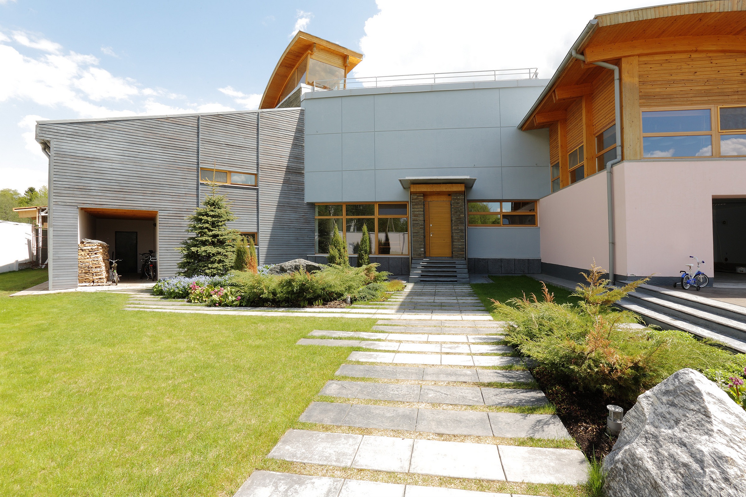 Фоновое изображение профиля Роман Летяев