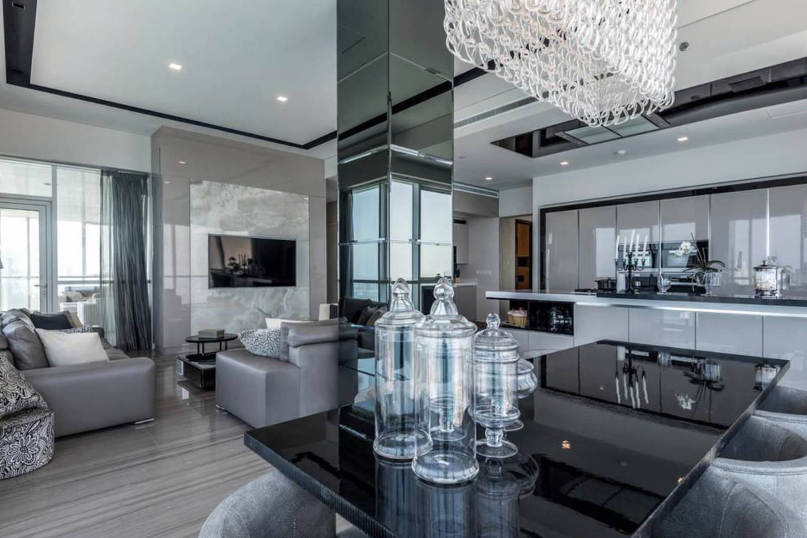 Пенхаус с понорамными окнами