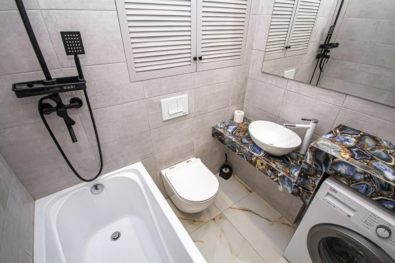 Квартира студия 37кв.м.