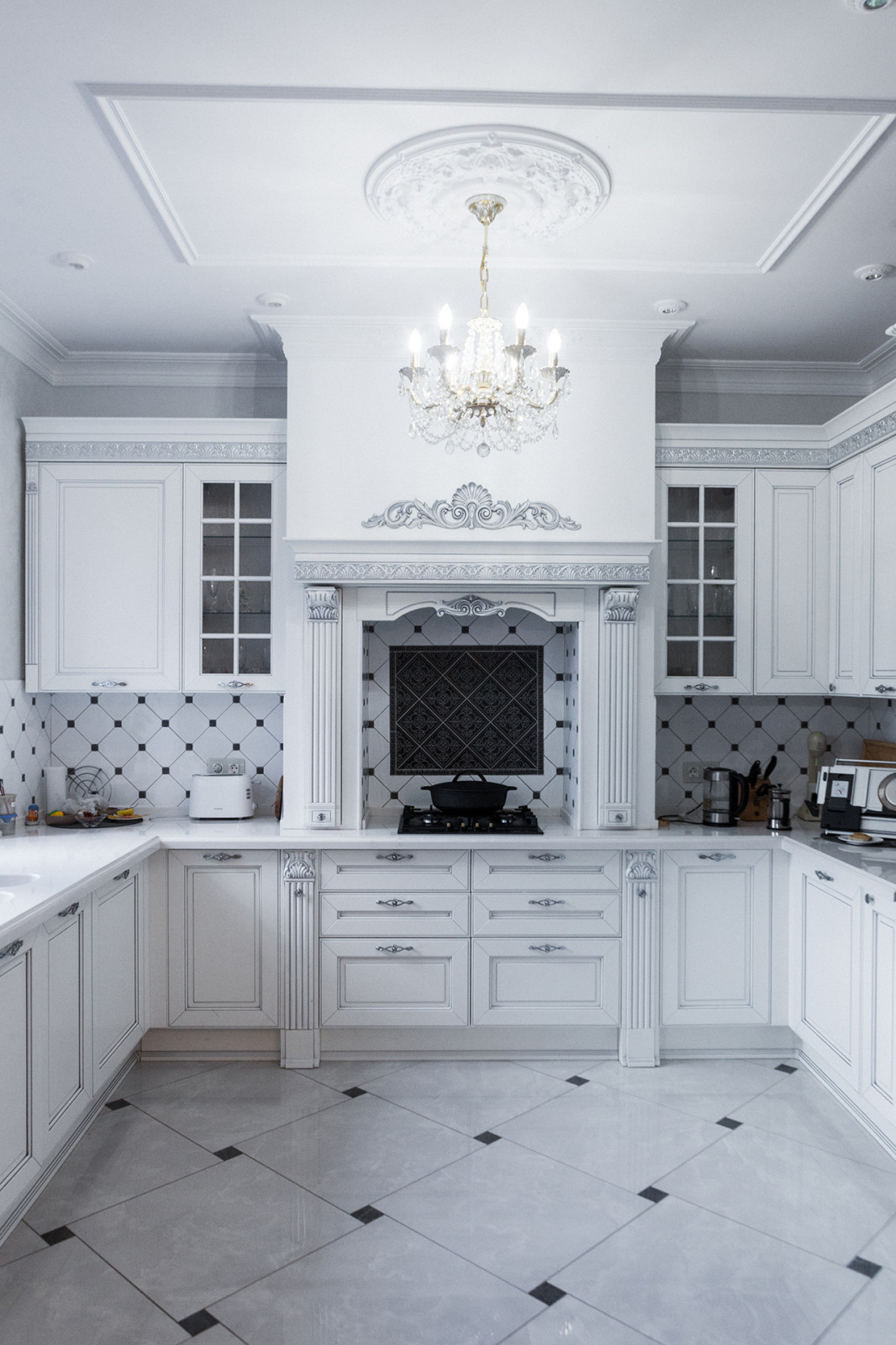 Обложка проекта: Примеры работ - Белоснежная кухня