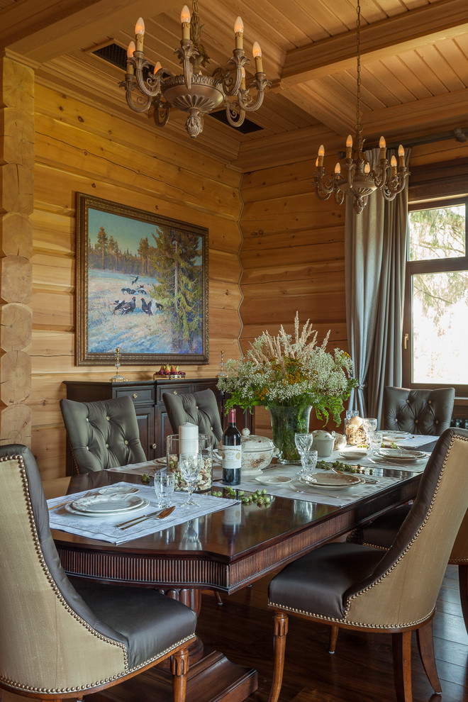 Деревянный дом в классическом стиле