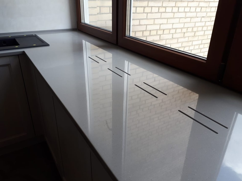 Серая столешница из акрилового камня LG Hi-Macs