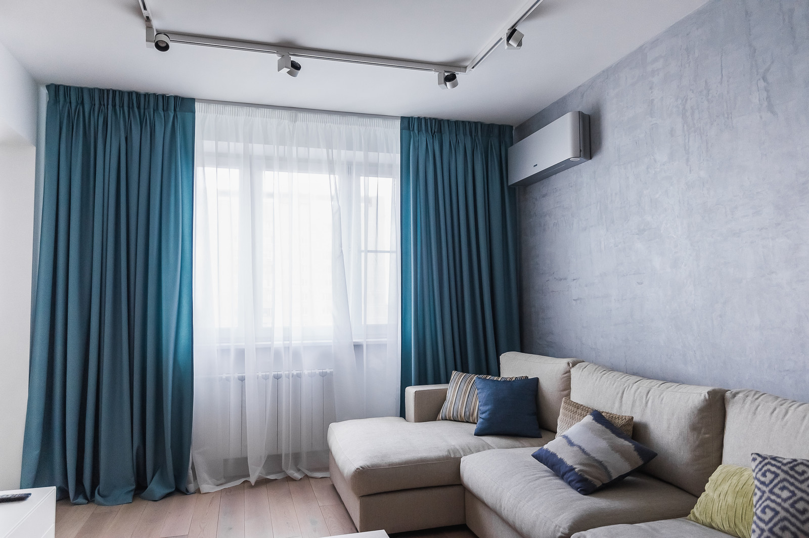 Текстильное оформление проекта дизайн студии SimpleWay