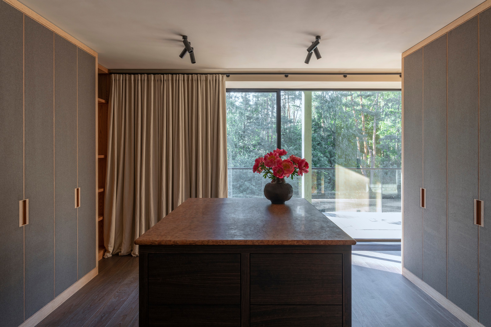 Реконструкция дачи в Подмосковье (Раздоры)