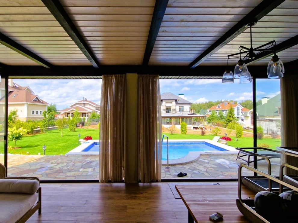 Обложка проекта: Раздвижное остекление террасы Люксист