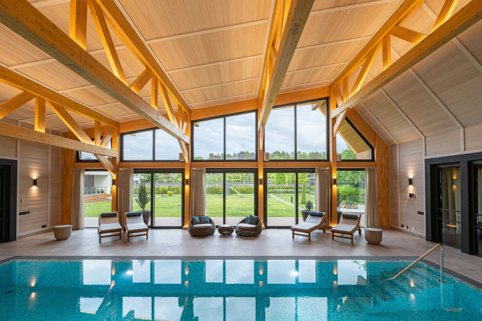 Бассейн и СПА комплекс по технологии фахверк