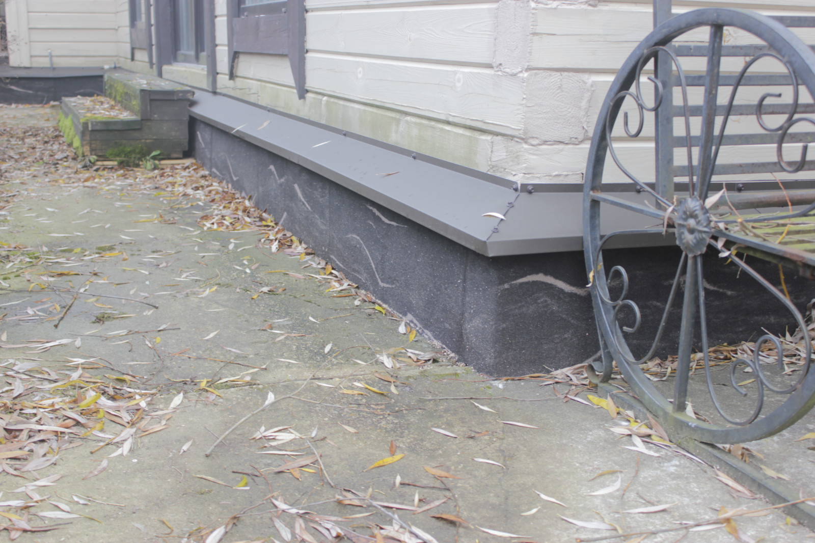 Обложка проекта: Утепление и отделка цоколя дома и бани в КП "Денисьево"