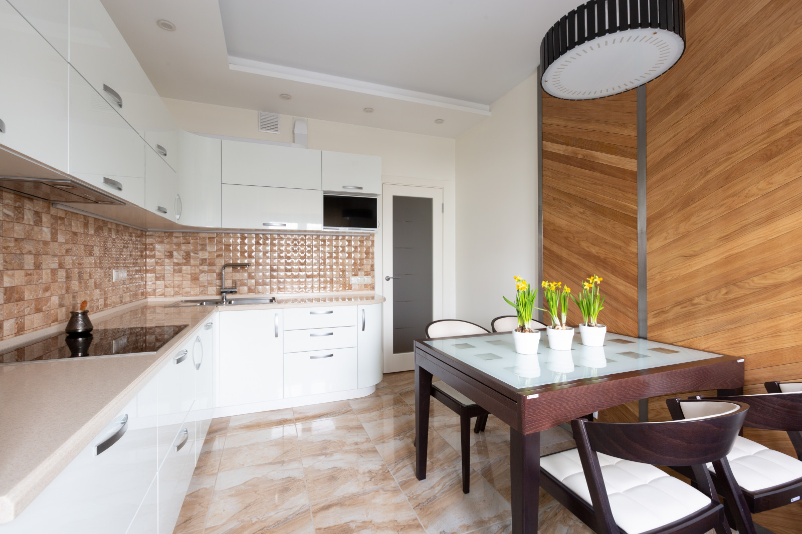 Реализованный проект "Квартира в полосатом доме на Академика  Янгеля"