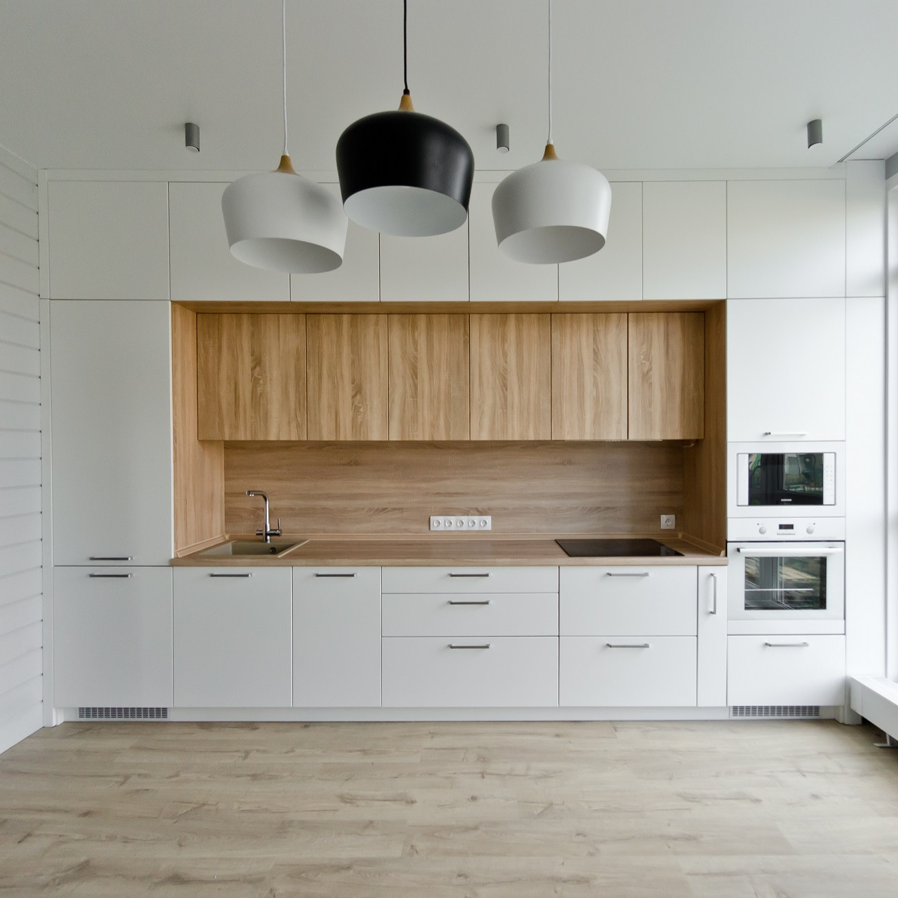 Обложка проекта: Белая кухня в скандинавском стиле на проспекте Весеннем.