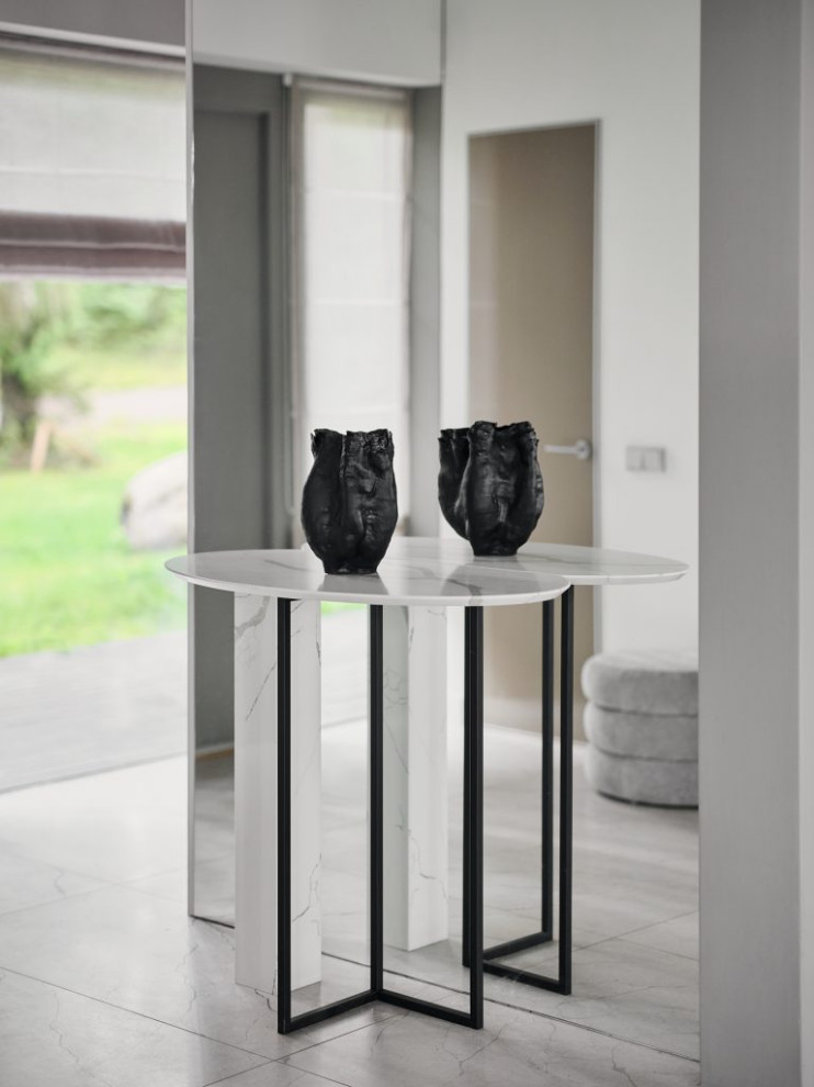 Журнальный столик