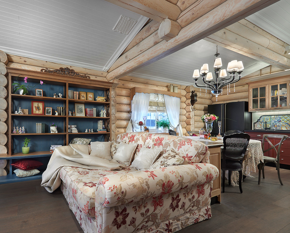 Деревянный загородный дом