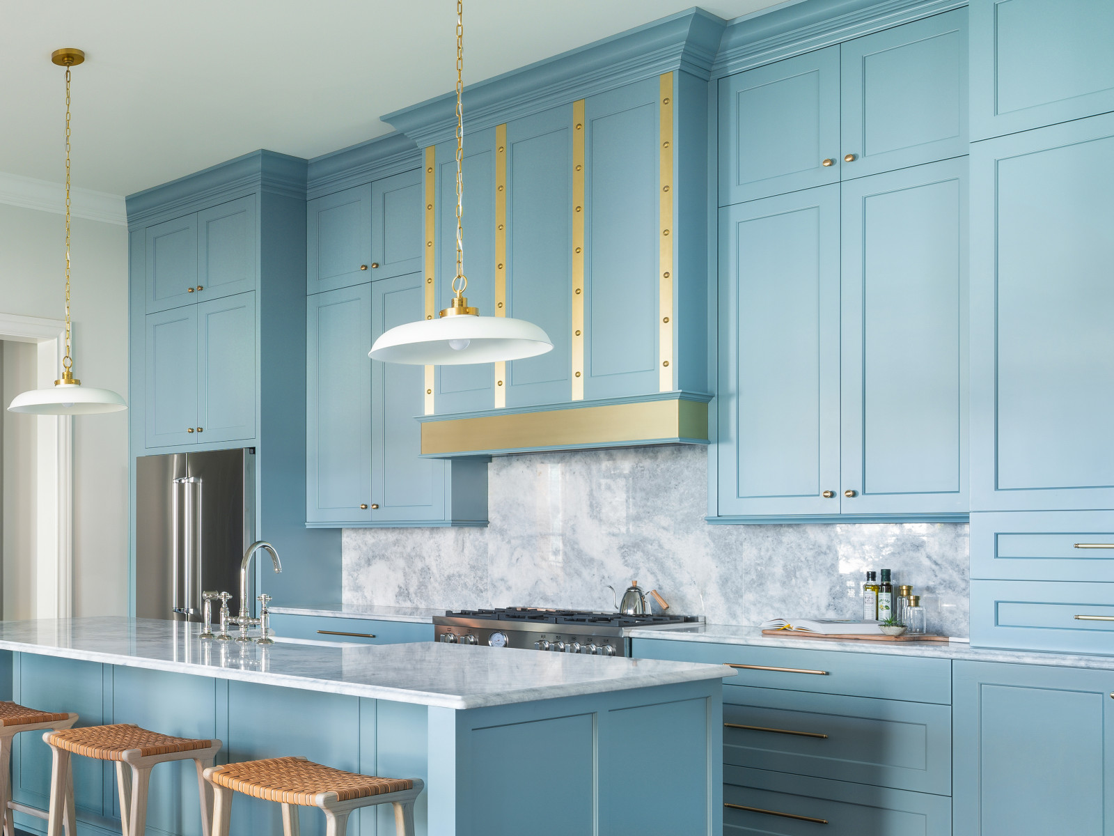 Как подобрать и с чем сочетать кухонный фартук