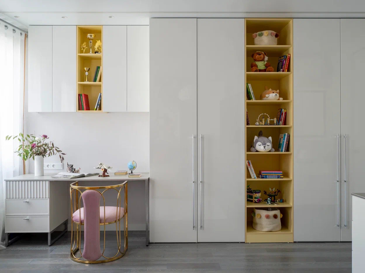 ИЗЫСКАННАЯ СДЕРЖАННОСТЬ