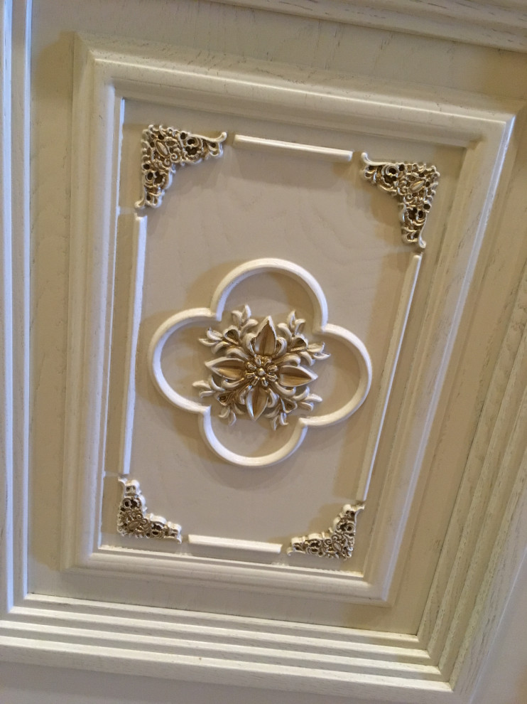 Классические двери из массива дуба