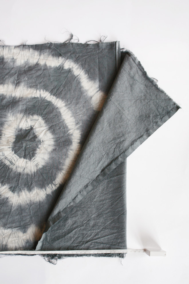 DIY: Подушки диванные в технике батик