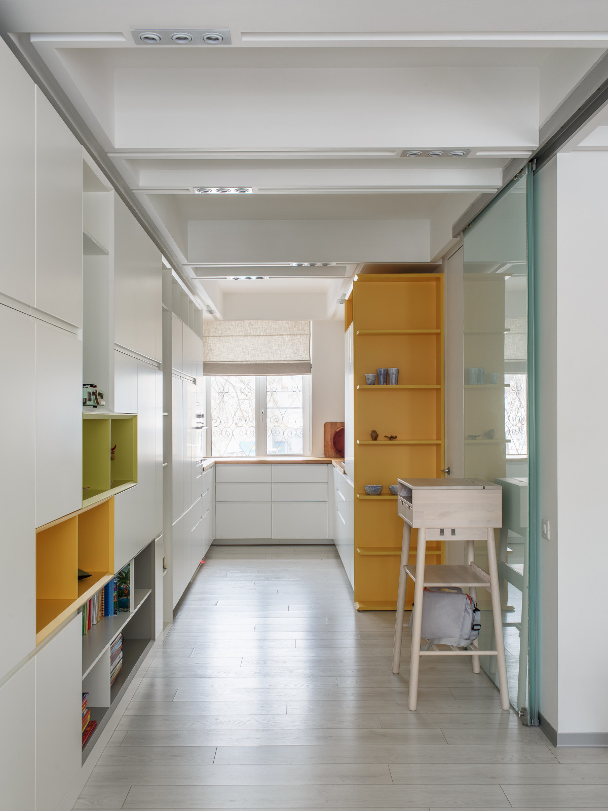 Белая квартира на Самарской площади