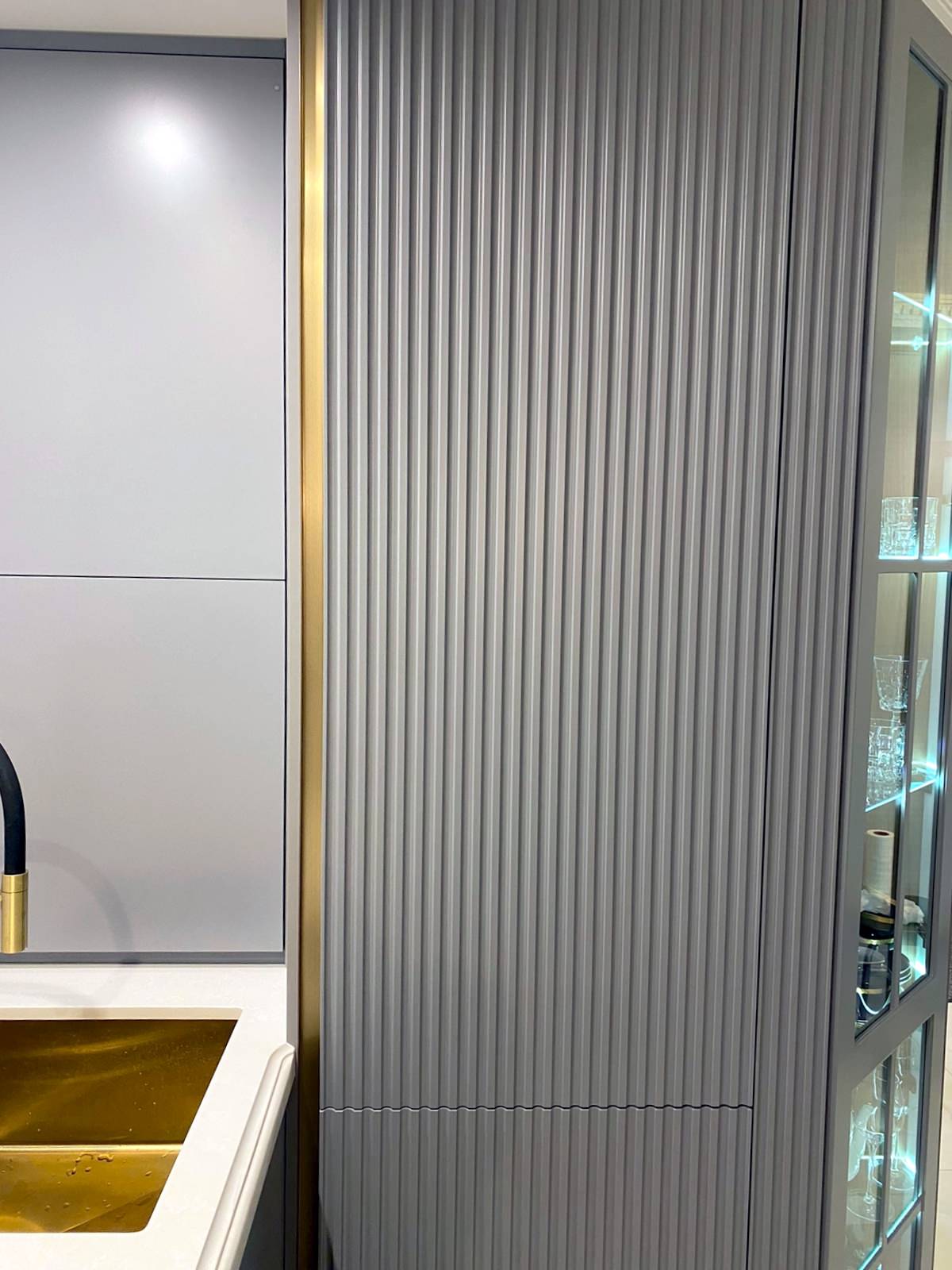 Кухня "PROFILO costola".