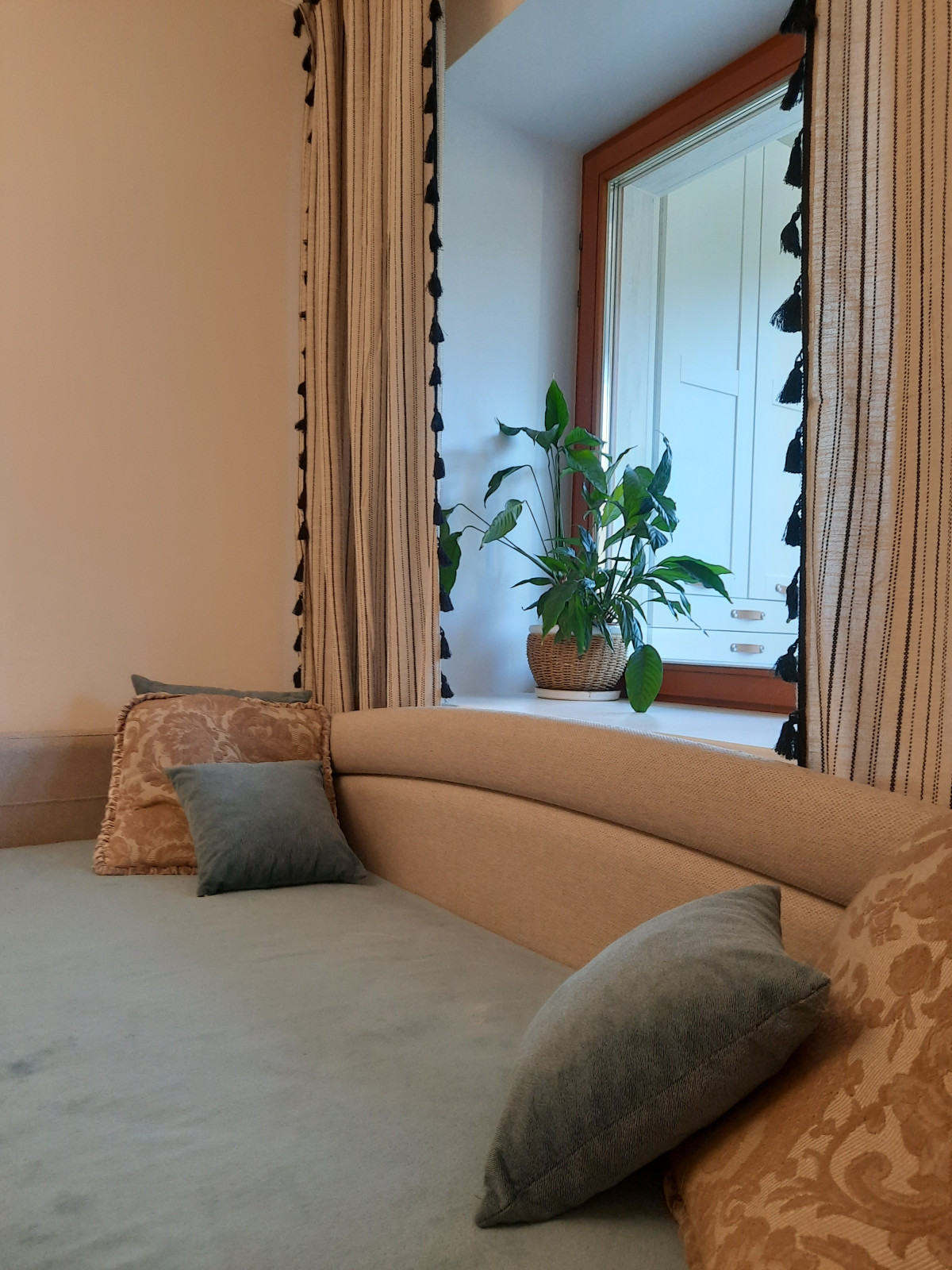 Ротанг для петербуржцев