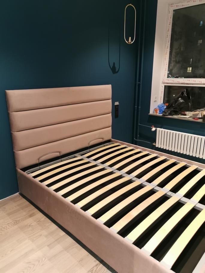 Кровати с мягким изголовьем