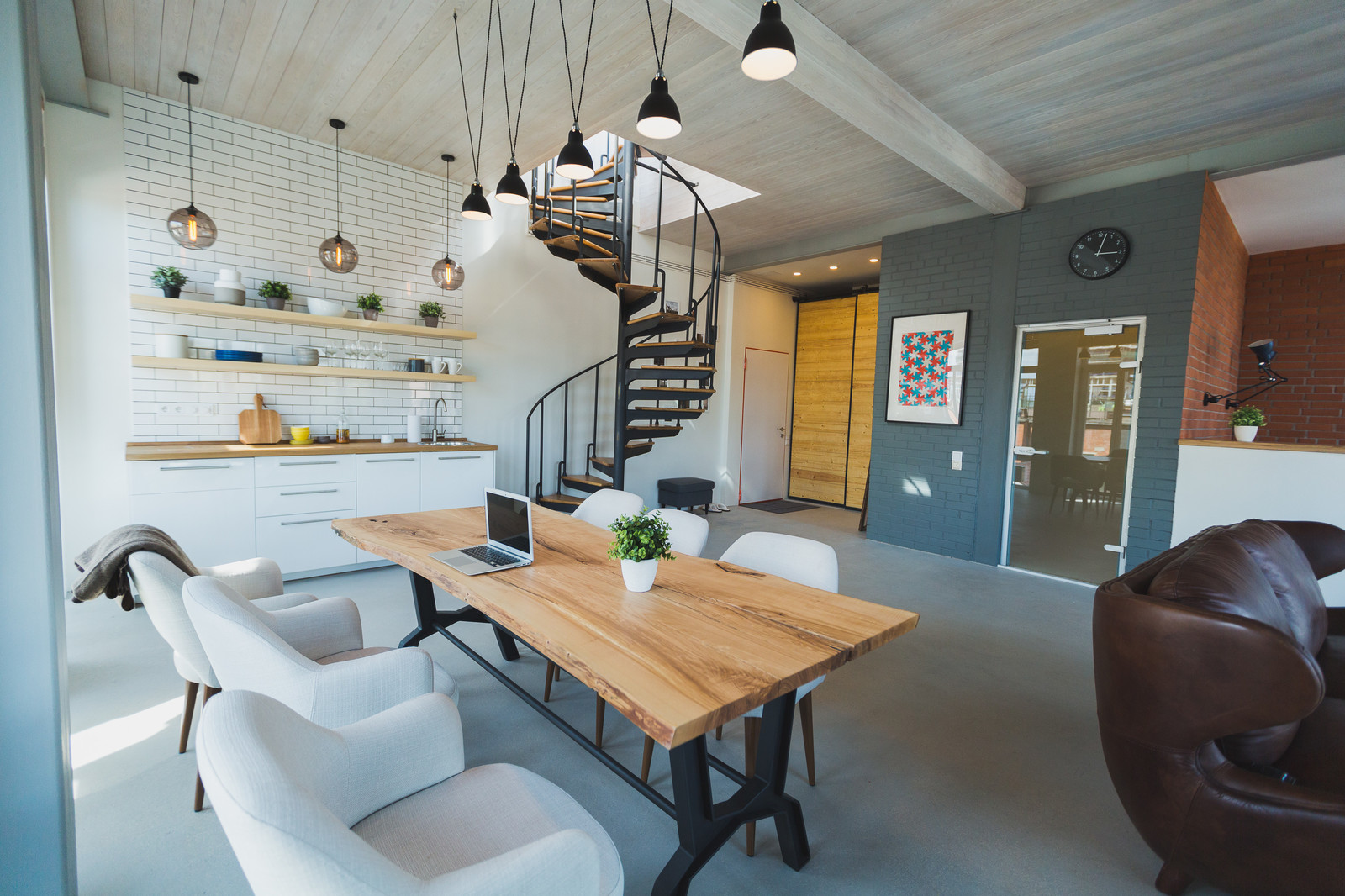 Обложка проекта: Лофт